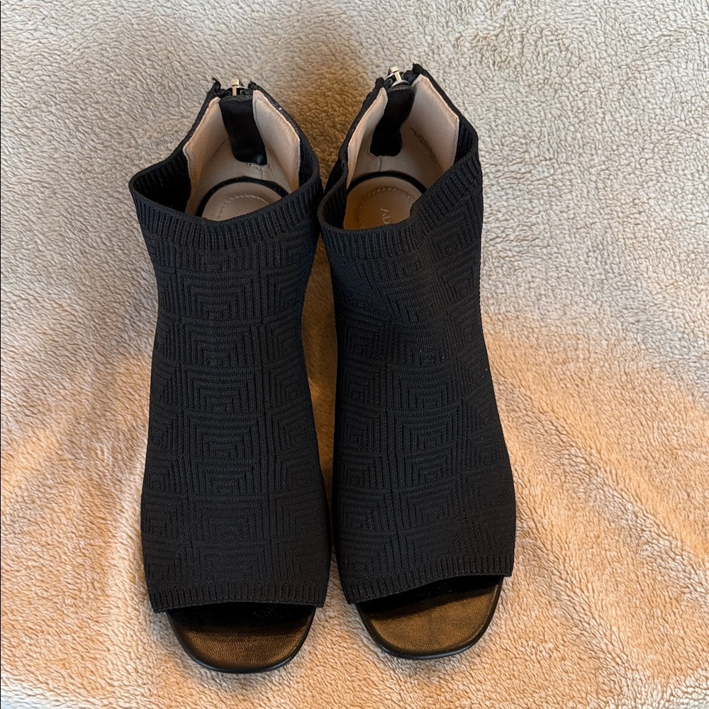 Adrienne Vittadini Black Peep-Toe Wedges - Picture 2 of 7